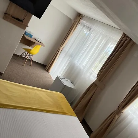 Panorama David בית הארחה 3*